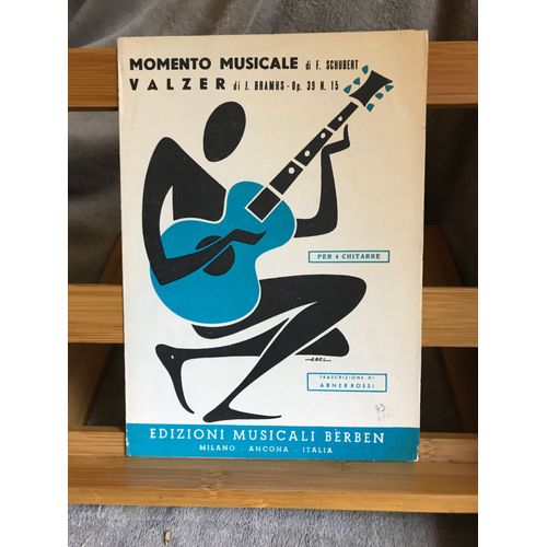 Schubert Moment Musical Brahms Valse Op 39 15 Partition Quatre Guitares Berben