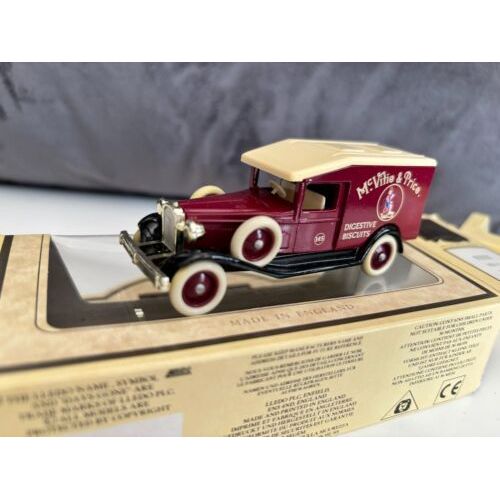 Lledo 1/43 - Days Gone N° 018020 Packard 1936 Mc.Vitie & Price