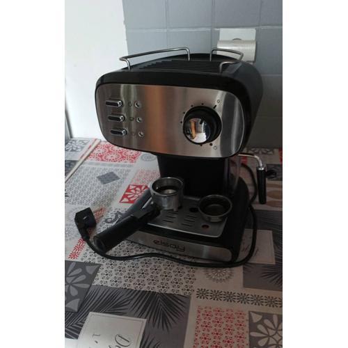 Cafetière expresso puissance 1100W