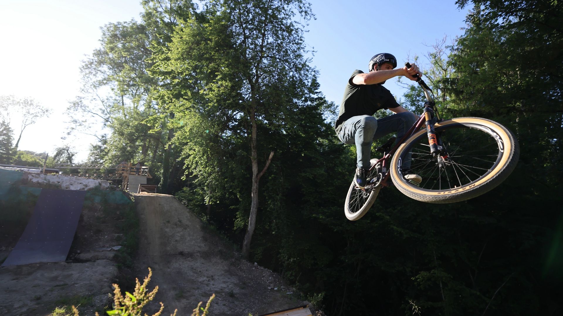 Canon EOS R5 Noir - Bo�tier nu image 5 | Rakuten