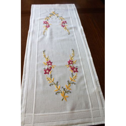 Chemin De Table Écru, Broderie Main Fleurs Diff. Couleurs, Points Traditionnels, 39 X 95 Cm