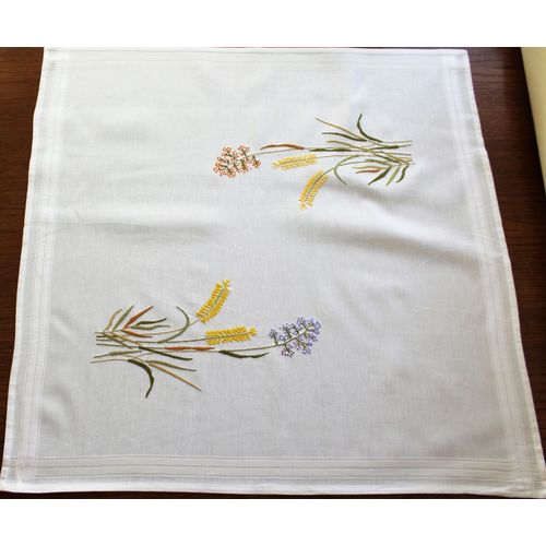 Nappe 80 X 80 Cm, Broderie Main, Fond Blanc/Fleurs Diff. Couleurs