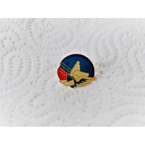 Pins Tabac Cigarettes Gauloises Le Casque Gaulois