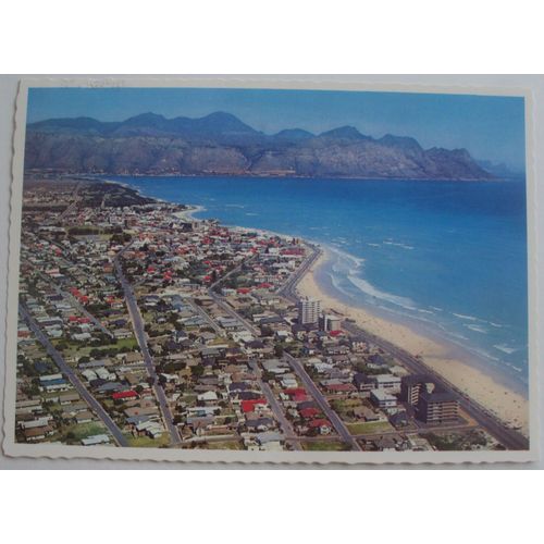 Afrique Du Sud.. The Strand . Républic South Africa . La Plage, Au Verso Timbre 30c R.S.A.Old Legislative Assembly Building,Pietermaritzburg.(1982)