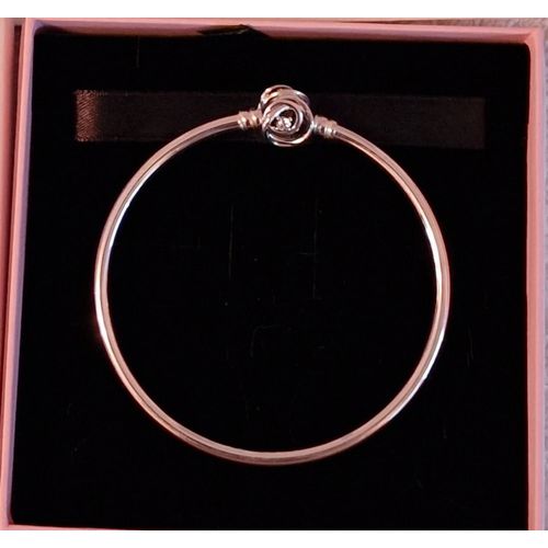 Jonc Fermoir Cercles Pandora Moments Argent 593229c01