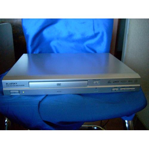 lecteur DVD/CD/VCD/MP3 PLAYER MODEL DV710 BLUESKY