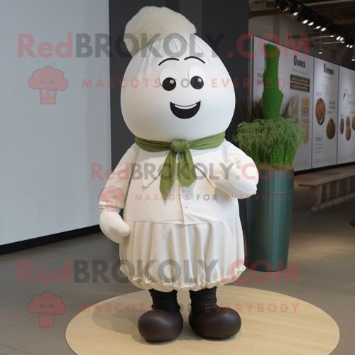 Personnage De Costume De Mascotte Redbrokoly De Navet Blanc Habillé D'une Chemise De Ville Et De Lacets De Chaussures