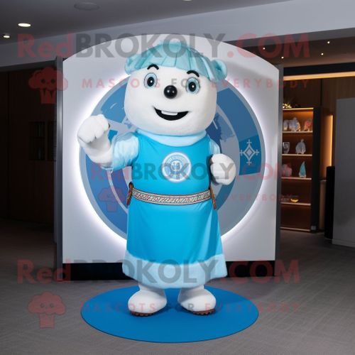 Personnage De Costume De Mascotte Redbrokoly De Bouclier Celtique Bleu Ciel Habillé D'une Chemise Henley Et D'écharpes