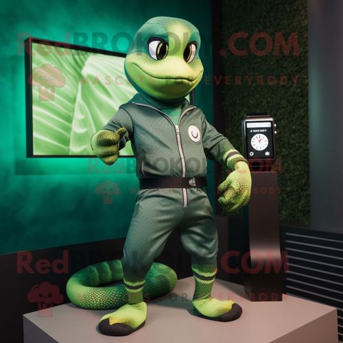 Personnage De Costume De Mascotte Redbrokoly De Python Vert Forêt Habillé D'une Barboteuse Et De Montres Connectées