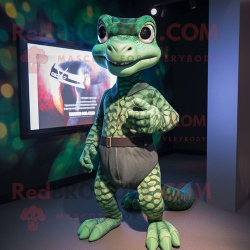 Personnage De Costume De Mascotte Redbrokoly De Python Vert Forêt Habillé D'une Barboteuse Et De Montres Connectées