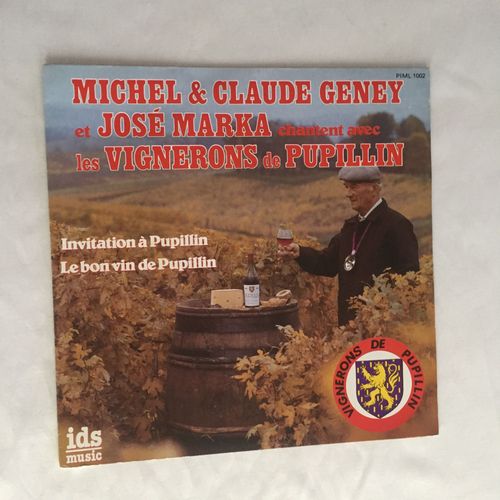 Michel & Claude Geney Et Jose Maria Chantent Avec Les Vignerons De Pupillin