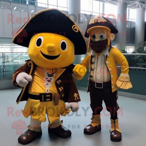 Personnage De Costume De Mascotte Redbrokoly De Pirate D'or Habillé D'un Tee-Shirt De Baseball Et De Montres Intelligentes