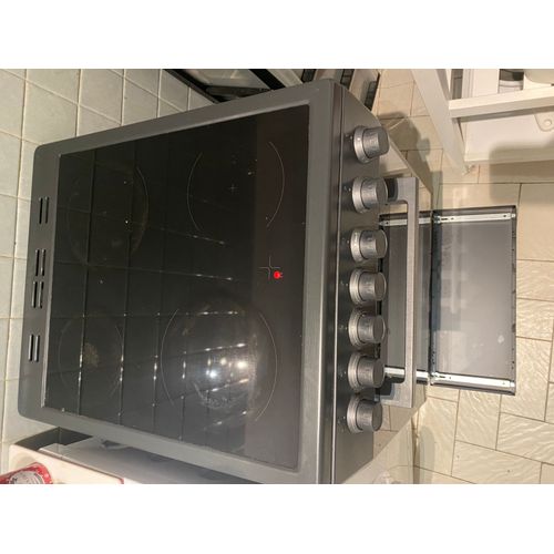 Cuisinière électrique à vendre garantie 24 mois