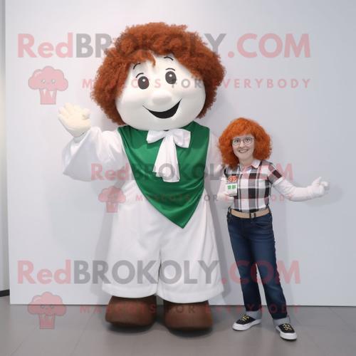 Personnage De Costume De Mascotte Redbrokoly De Drapeau Irlandais Blanc Habillé Avec Un Jean Mom Et Des Pochettes De Costume