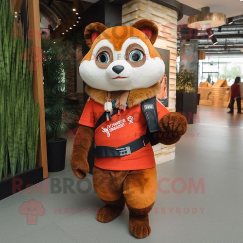 Personnage De Costume De Mascotte Redbrokoly Red Panda Habillé Avec Un T-Shirt Et Wraps
