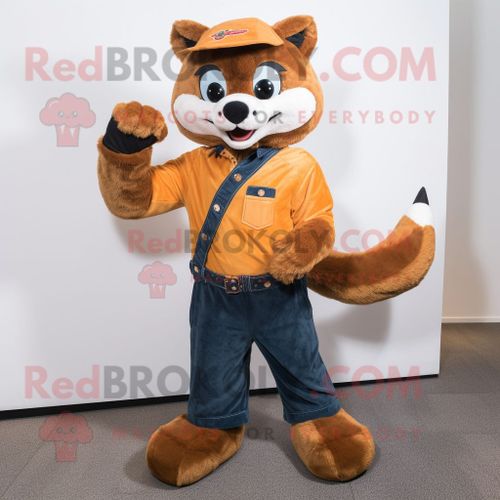 Personnage De Costume De Mascotte Redbrokoly Rust Marten Habillé D'un Jean Bootcut Et De Coussinets Pour Les Pieds
