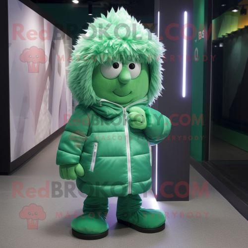 Mascotte Redbrokoly De Personnage Green Ice Habillé D'un Sweat À Capuche Et De Pochettes