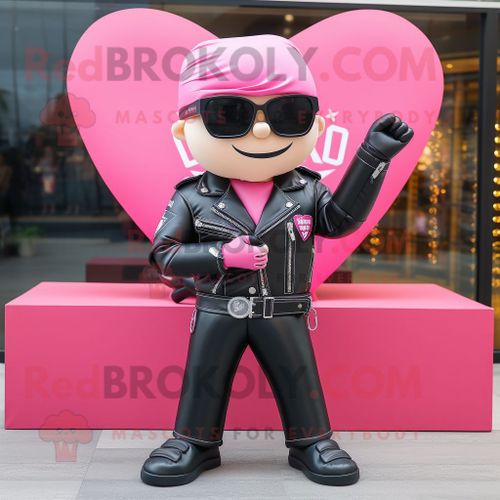 Mascotte Redbrokoly De Personnage Flèche Rose D'amour Habillée D'une Veste De Motard Et De Pochettes De Costume
