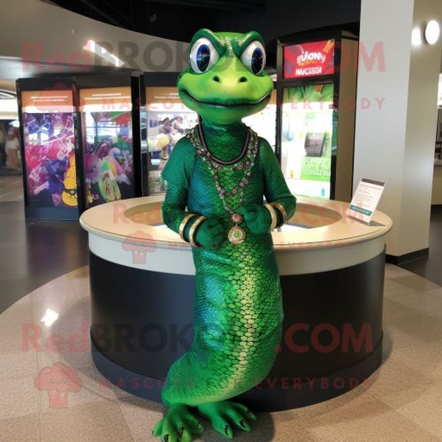 Personnage De Costume De Mascotte Redbrokoly De Python Vert Forêt Habillé D'une Robe Trapèze Et De Montres Bracelet