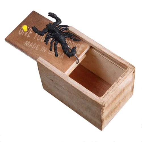 1pc En Bois Blague Araignée Peur Boîte Blague Jouet Surprise Animaux Mordre Dans La Boîte En Bois Pratique Drôle Blague Surprise Gag Jouet Cadeau #30