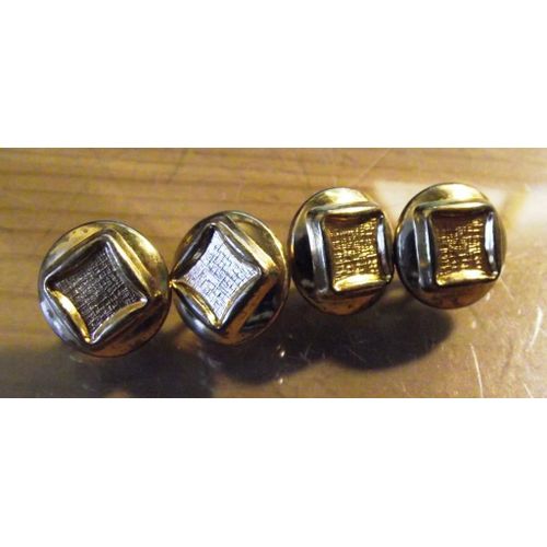 Lot De 4.Boutons Anciens Vintage En Métal Couleur Doré Diamètre 14mm.