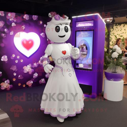 Personnage De Costume De Mascotte Redbrokoly Purple Heart Habillé D'une Robe De Mariée Et De Montres Numériques