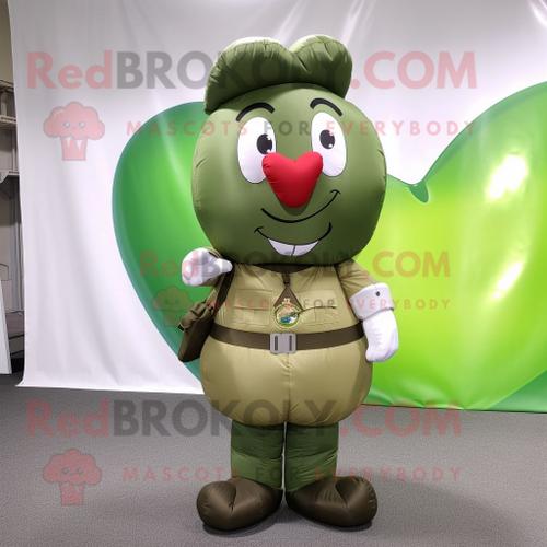 Personnage De Costume De Mascotte Redbrokoly De Ballons En Forme De Coeur D'olive Habillé D'un Gilet Et De Sacs Fourre-Tout