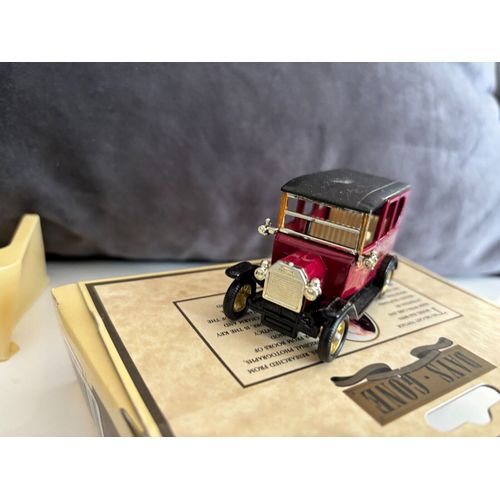 Lledo 1/43 - Days Gone N° 33004 Model T Car Grand Hotel 1920