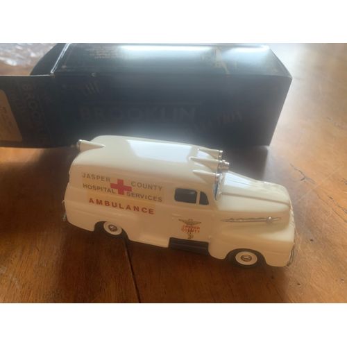 Ford F1 Ambulance Jasper County Hospital Services Brooklin Models 42 Neuf En Boite-Brooklin