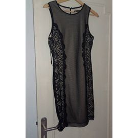 Robe Noire En Dentelle