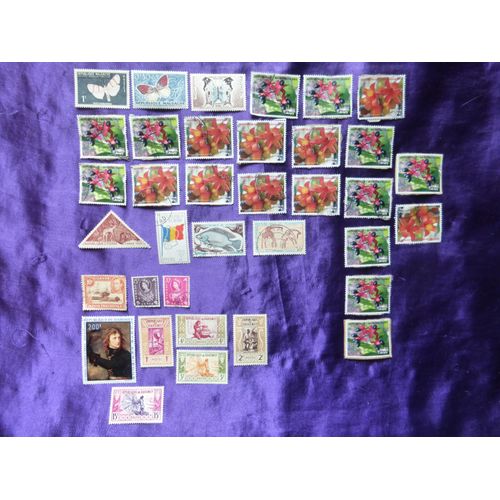 Timbres Dahomey, Uganda Kenya, Tchad, Madagascar - 36 Timbres Anciens. Années 60 Et Autres. Bonaparte...