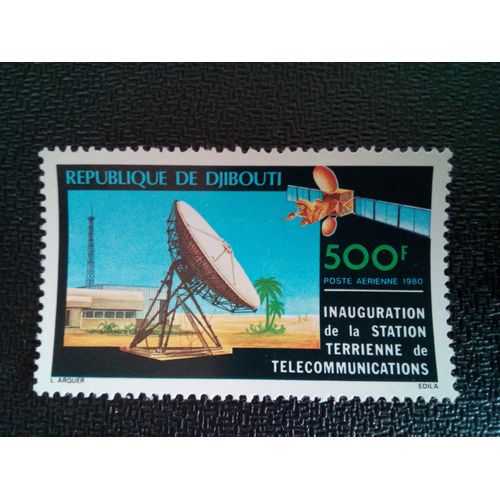 Timbre Djibouti Yt Pa 143 Inauguration De La Station Terrestre Par Satellite 1980 ( 0030904 )