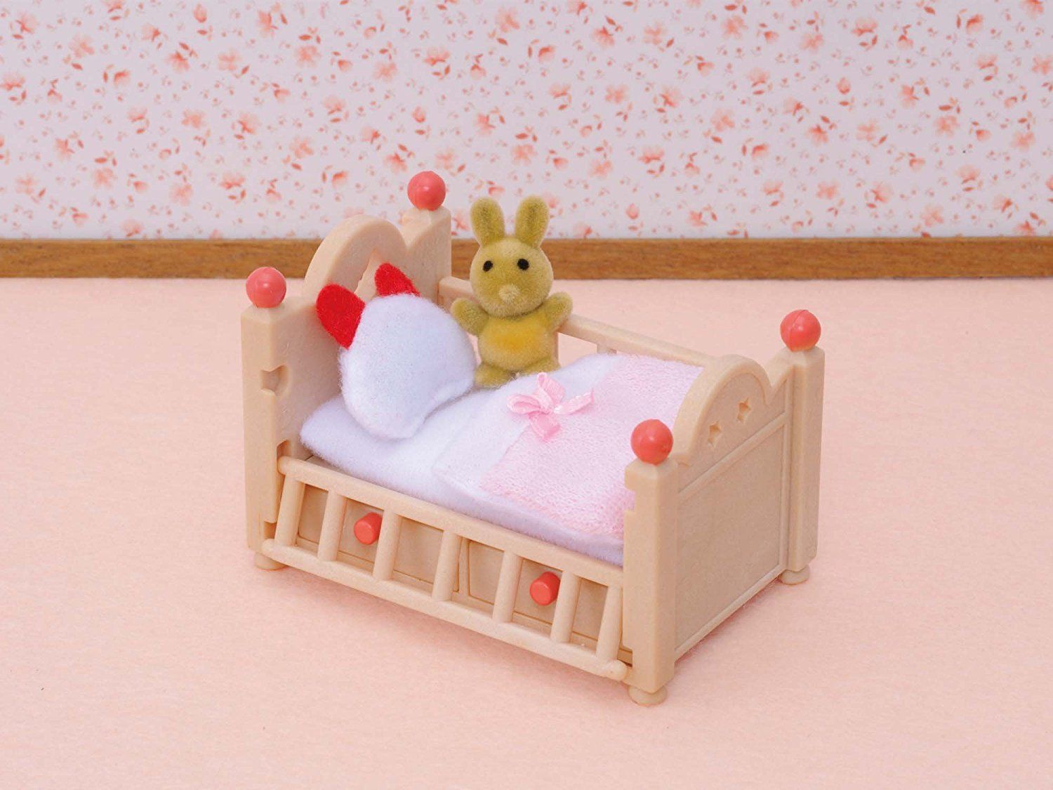 Sylvanian Families Meubles Et Accessoires Le Lit De Bebe Rakuten