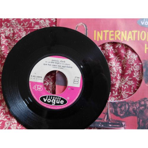 Petula Clark Chante Les Beatles