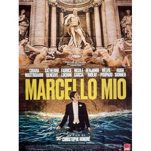 Marcello Mio - Véritable Affiche De Cinéma Pliée - Format 120x160 Cm - De Christophe Honoré Avec Chiara Mastroianni, Catherine Deneuve, Fabrice Luchini, Nicole Garcia, Benjamin Biolay - 2024