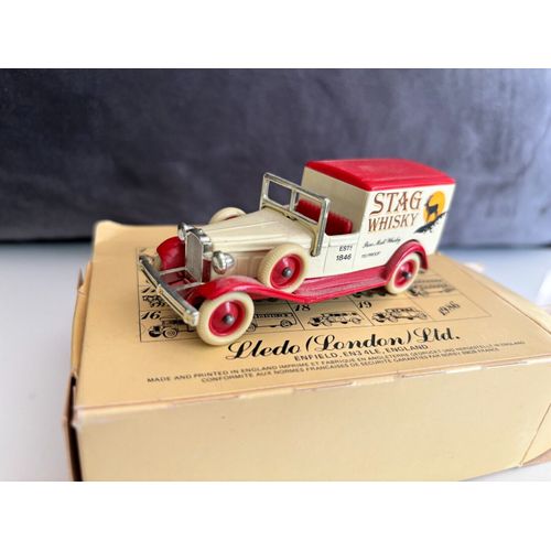 Lledo 1/43 - Days Gone Fourgon Van Stag Whisky
