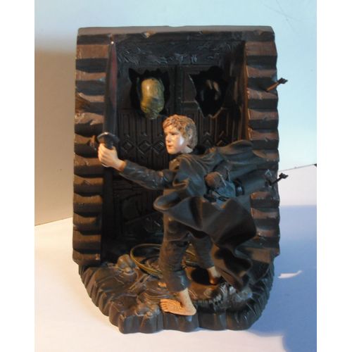 Figurine Le Seigneur Des Anneaux - Sam Au Tombeau De Balin