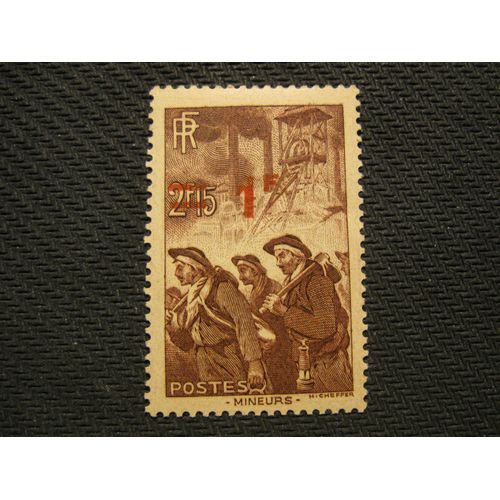 Timbre "Mineurs", De 1940, Avec Surcharge Rouge 1f Sur 2f15 - Y&t N° 489