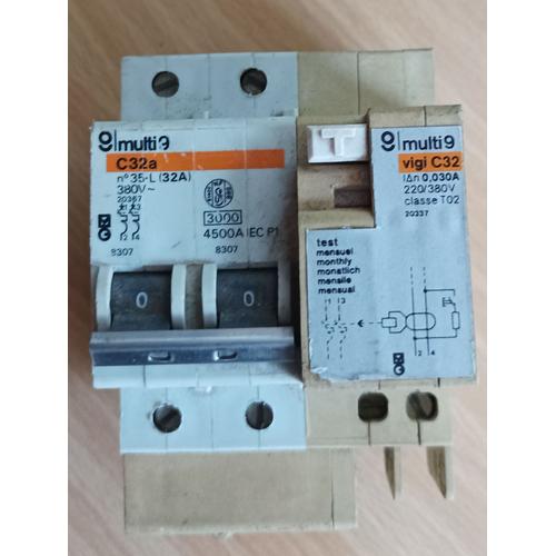 disjoncteur différentiel Merlin Gerin C32a Multi 9 +  VIGI C32 300mA