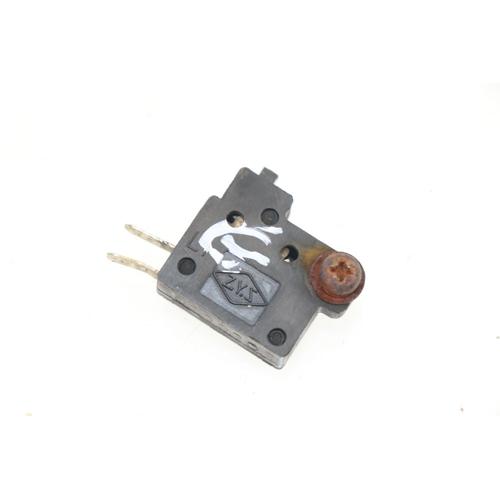 Contacteur Feu Stop Arriere Sym Gts 125 2005 - 2008 / 102636