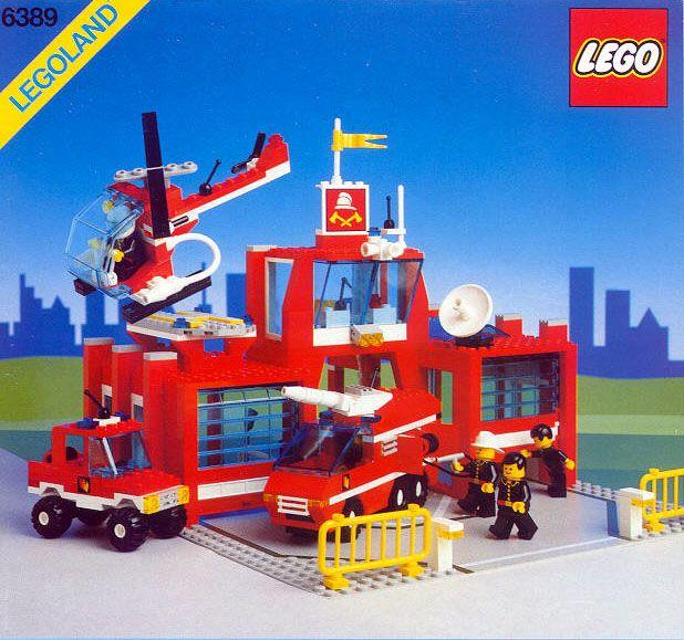Lego Vintage Caserne Maison de Pompiers 6389 avec 4 Figurines, 1  Hélicoptère, 1 Camion, 1 Voiture, 1 Plaque