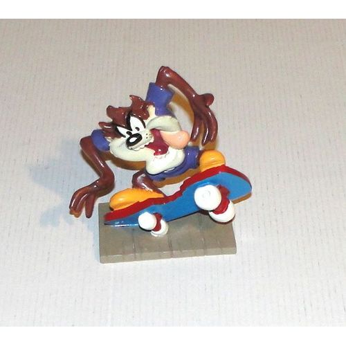 Figurine Taz Le Diable De Tazmanie Skate Board En Resine Warner Bros