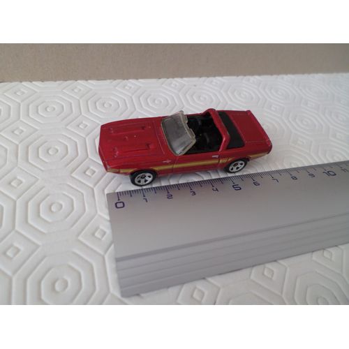 Shelby Cabriolet Gt 500 Rouge Trait Jaune-Hot Wheels