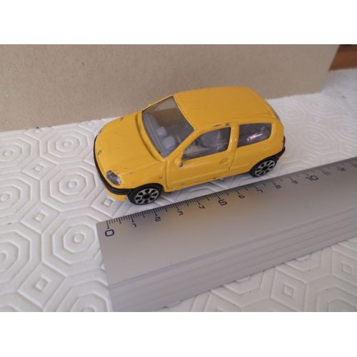 Renault Clio Jaune-Burago