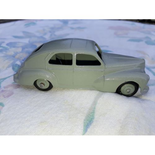 Peugeot 203 Dinky Toys-Dinky Toys