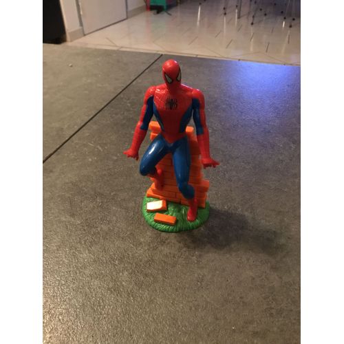 Figurine Spiderman Sur Un Mur 2011 Marvel