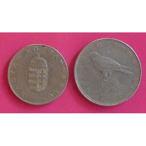 Hongrie Lot De 2 Pièces Différentes De 1995