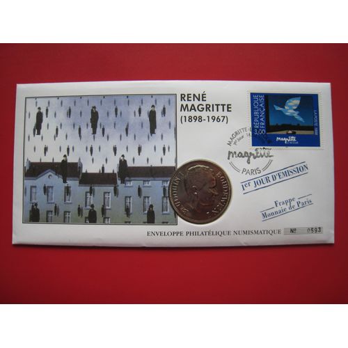 Enveloppe Philatélique/Numismatique - René Magritte - 1er Jour D'émission - Numérotée - Frappe " Roi Baudouin I - Belgique 1951-1993 " En Argentan