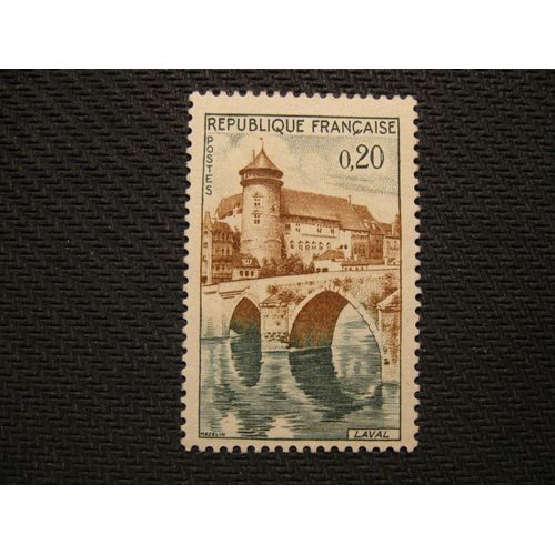 Timbre "Laval" 1962 - Y&t N° 1330