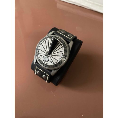 montre cadran solaire fossil jr9886